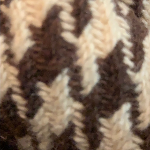 Meet your Posher, Vi - Picture 2 of 2